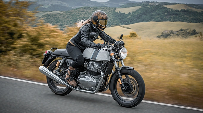 woman-driving-motorcycle